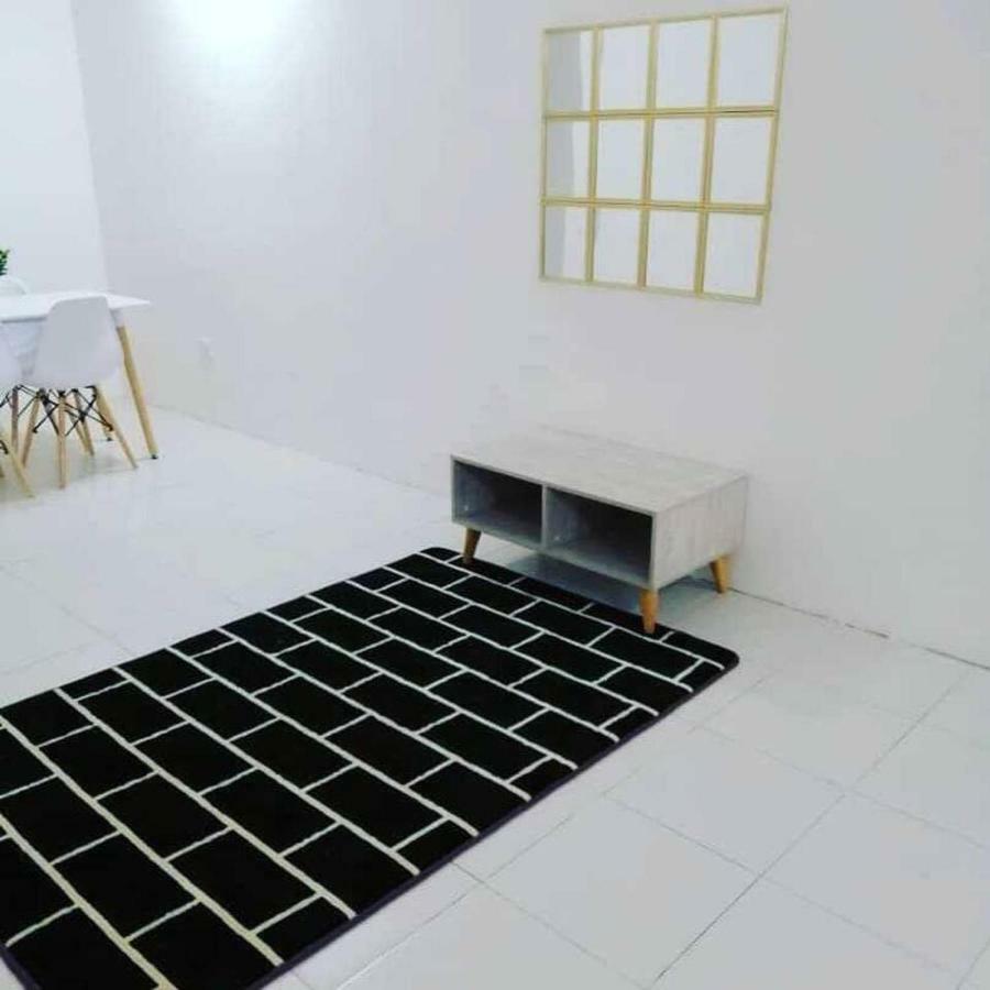 Nur Zahra Sungkai Homestay Exterior foto