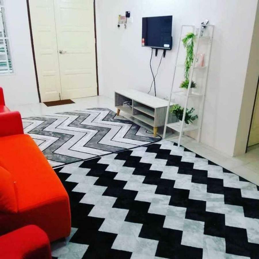 Nur Zahra Sungkai Homestay Exterior foto